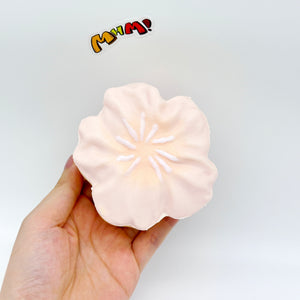 Slow Rise Cute Flower Pastry Squishy Squeeze Away Stress - slow rising squeeze toy side angle view