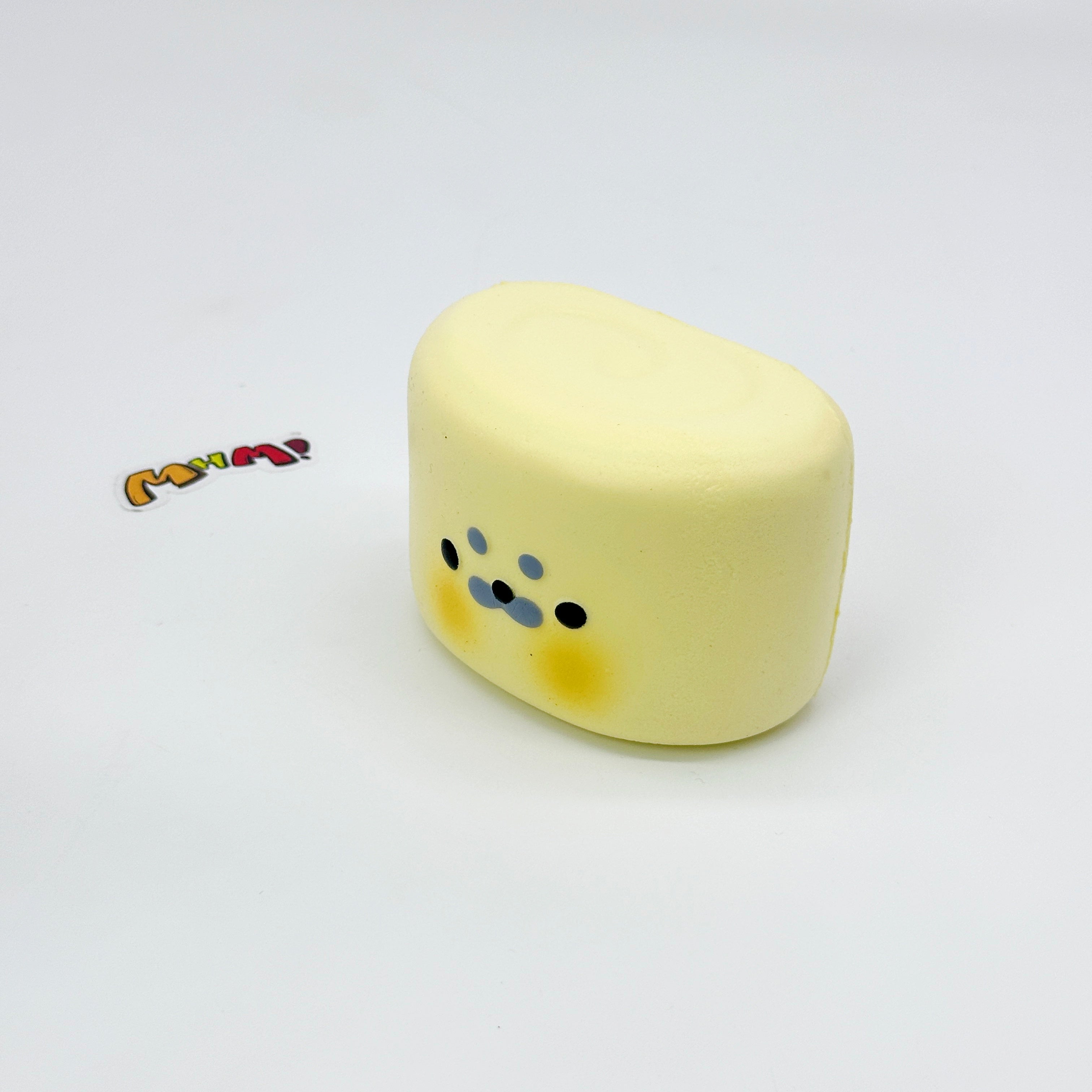 Yellow Seal Steamed Roll Squishy alternate view 3