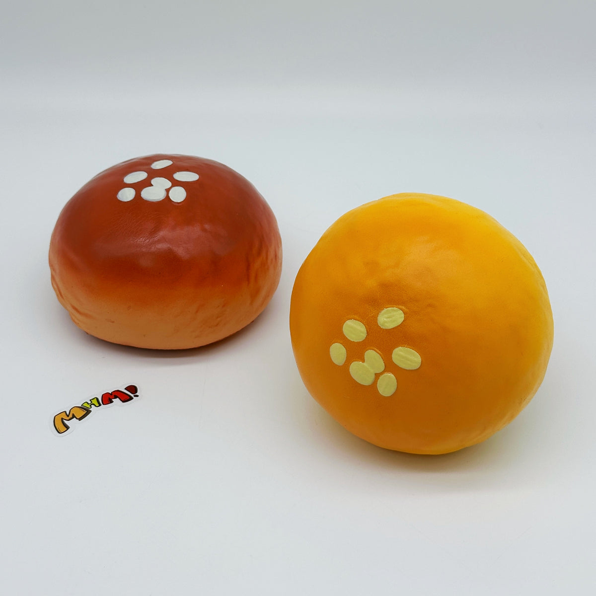 🥯 Oat Pumpkin Bun Squishy 2 Shades | Dark & Light Baked Slow Rising Toy