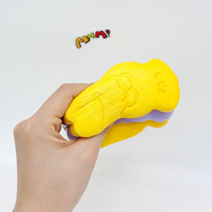 Taro/Strawberry Taiyaki Slow Rise Squishy Toy - slow rise fidget toy texture close up