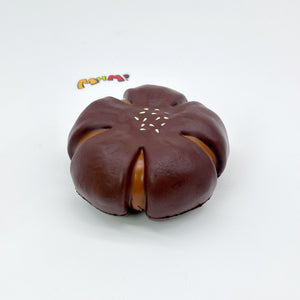 Cute Flower-Shaped Chestnut Pastry Stress Relief Squishy - slow rising squishy toy product photo