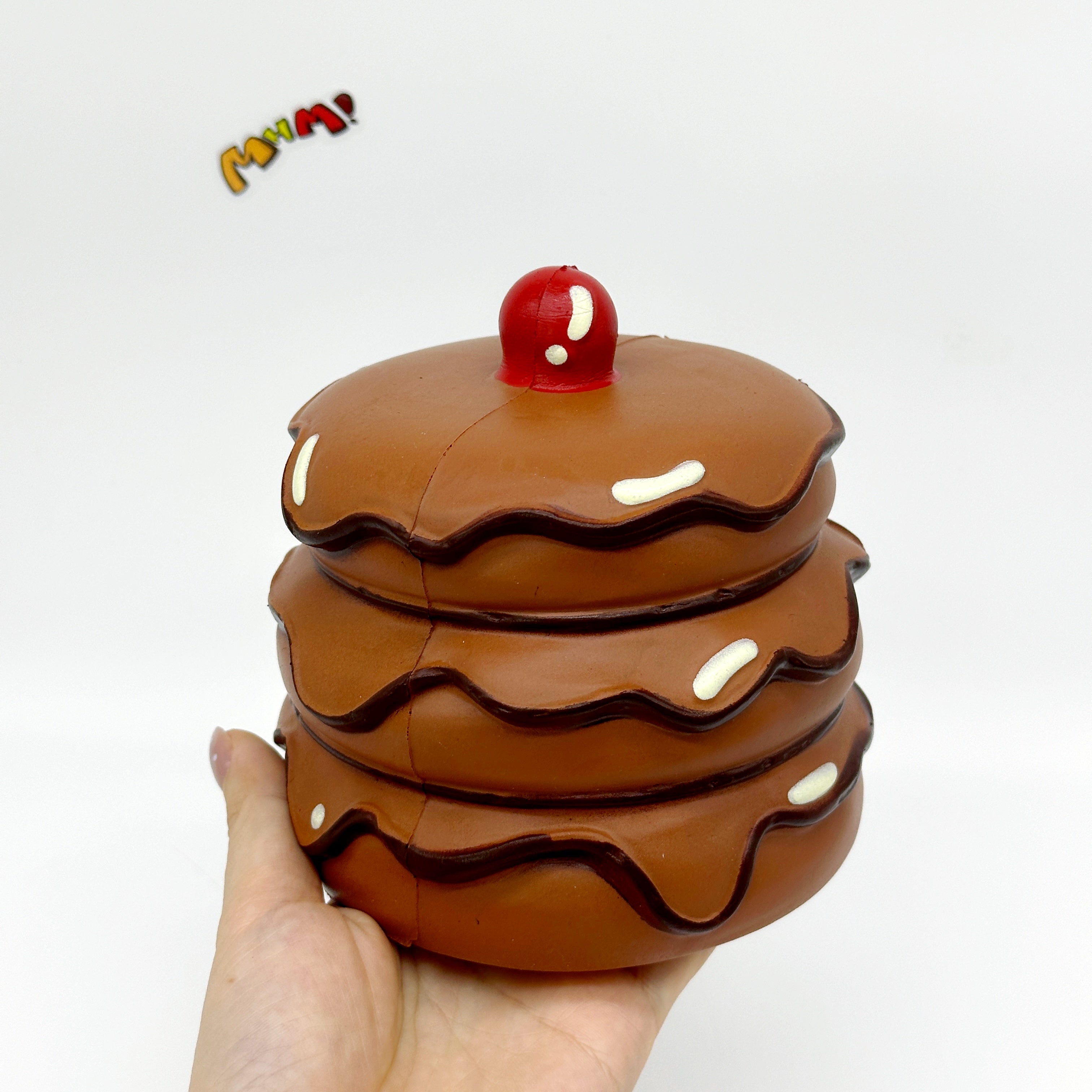 スクイーズ 趣創 小斉 gugu studio cake maorong Cherry Chocolate Layer Cake Squishy | MHM Squishy – MHM squishy