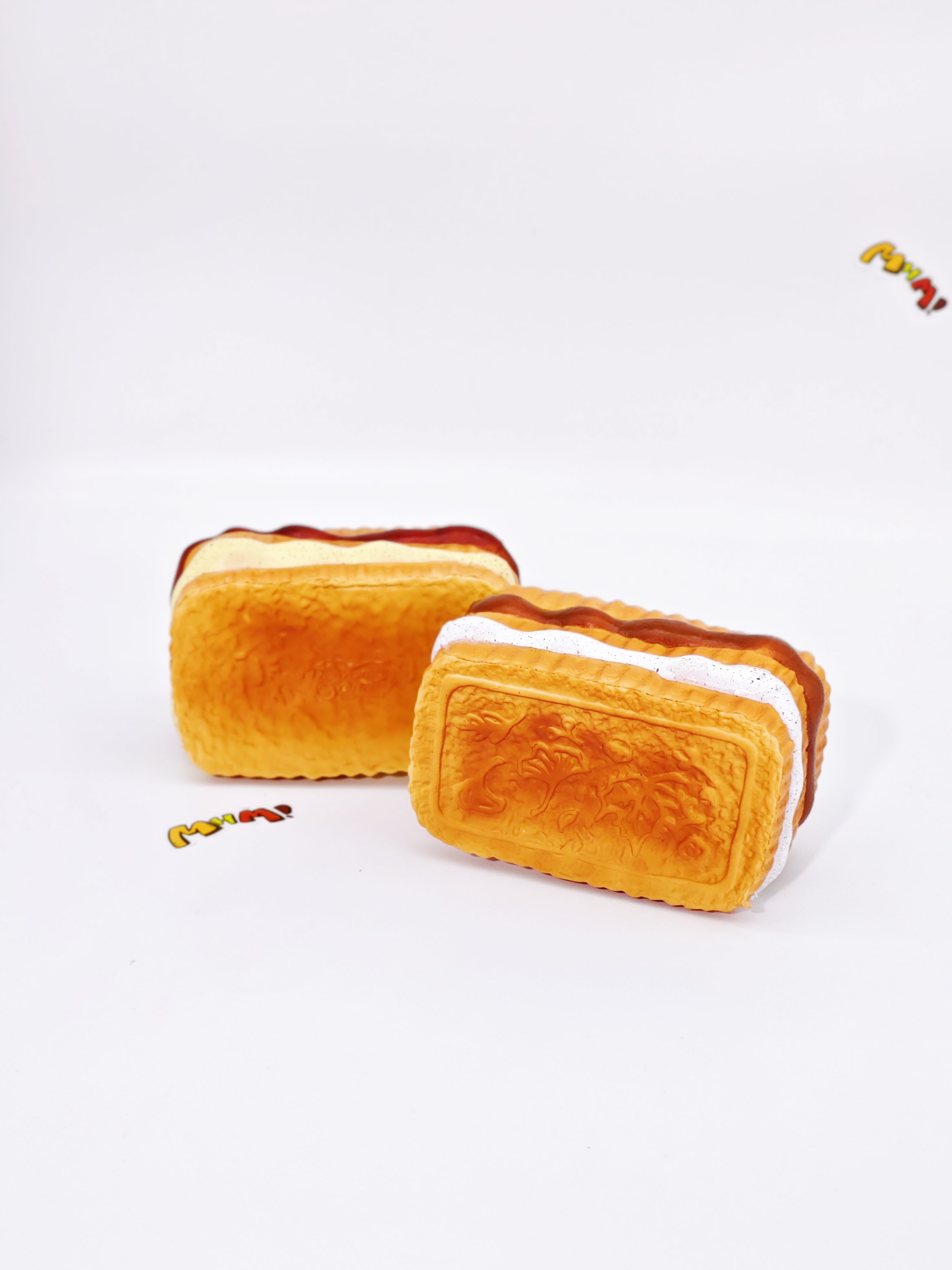 Maple Syrup Cookies (Oreo-Style Two-Tone Sandwich Cookies)